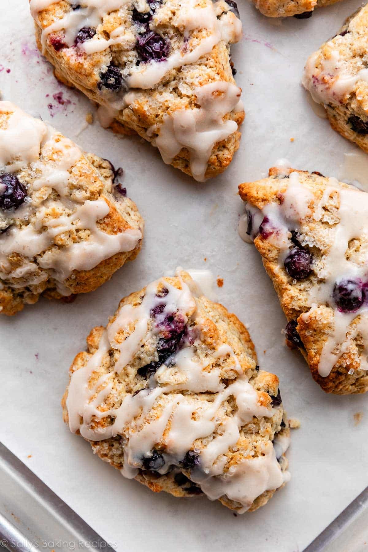 Perfect Blueberry Scones: Juicy Berries, Tender & Golden